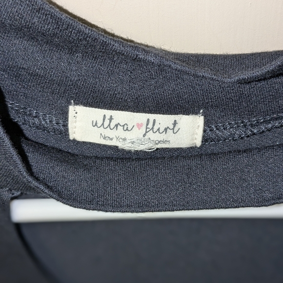 ultra flirt Women's Blouse Black - Picture 4 of 5